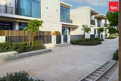 3 bedrooms Villa in Dubai, UAE No. 187158 6