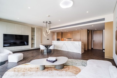 Apartment de 2 dormitorios en Zabeel, UAE No. 183223