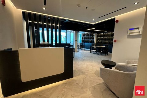 101m² Office in Dubai, UAE No. 166237