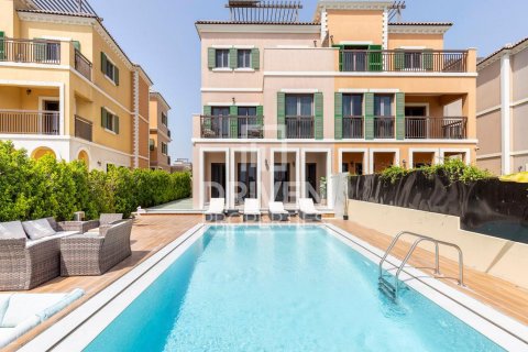 4 bedrooms Villa in Jumeirah, UAE No. 206287