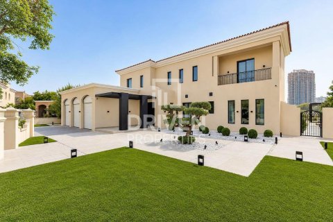 6 bedrooms Villa in Mirador La Coleccion, UAE No. 209755