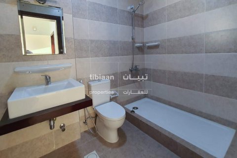 Квартира с 2 спальнями в Матрах, Оман №53904 7