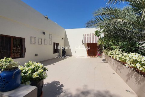 4 bedrooms Villa in As Sib, Oman No. 53903 3