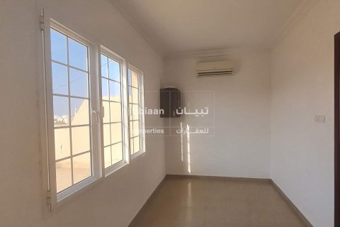 Townhouse de 4 dormitorios en As Sib, Oman No. 53763 5