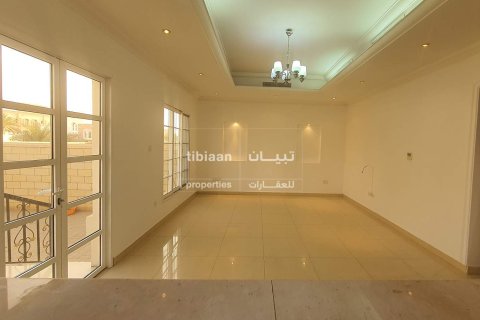 Townhouse de 4 dormitorios en As Sib, Oman No. 53763 14