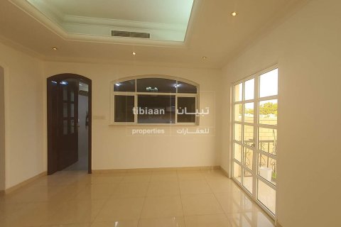 Townhouse de 4 dormitorios en As Sib, Oman No. 53763 13