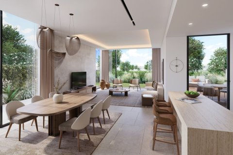 5 bedrooms Villa in Dubai Land, UAE No. 162570