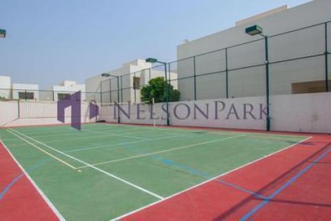 Villa de 4 dormitorios en Doha, Qatar No. 57620 10