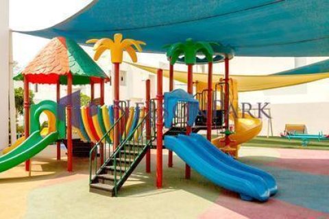 Villa de 4 dormitorios en Doha, Qatar No. 57620 9