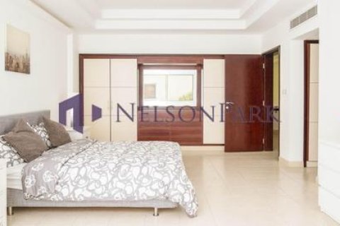 Villa de 4 dormitorios en Doha, Qatar No. 57620 4