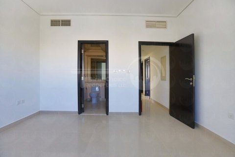 5 bedrooms Villa in Al Reef, UAE No. 12319 9