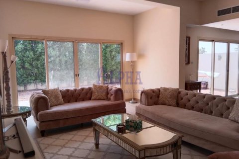 Townhouse de 3 dormitorios en Al Hamra Village, UAE No. 165431 5