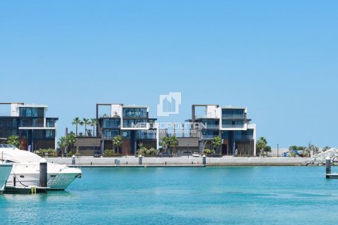 Villa de 6 chambres à Jumeirah 3, UAE No. 128985
