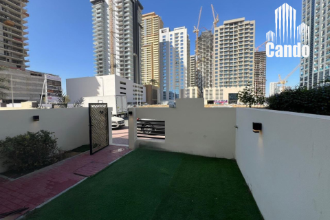 4 bedrooms Villa in Jumeirah Village Circle, UAE No. 70638