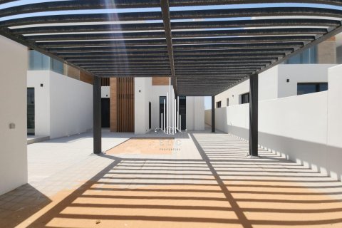 4 bedrooms Villa on the Saadiyat Island, UAE No. 56040 8