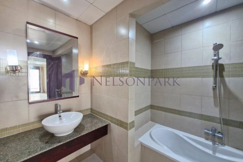 1 bedroom Apartment in Doha, Qatar No. 60844 8
