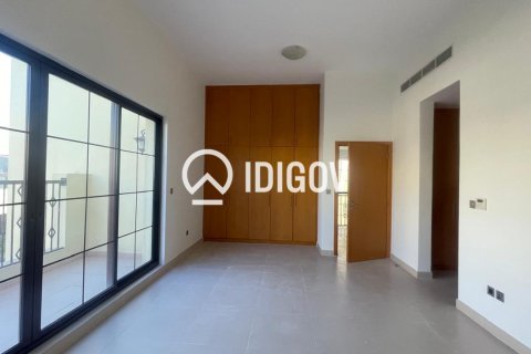 4 bedrooms Villa in Dubai, UAE No. 184920