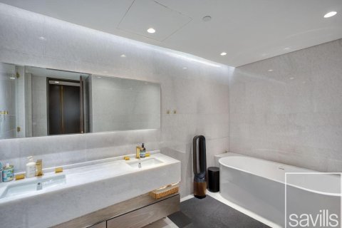 2 bedrooms Apartment in FIVE Palm Jumeirah, UAE No. 194333 4