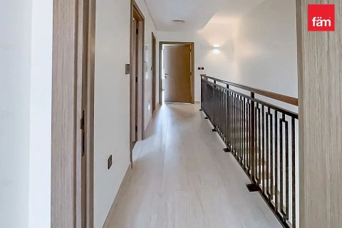 4 bedrooms Townhouse in Dubai, UAE No. 210843 9