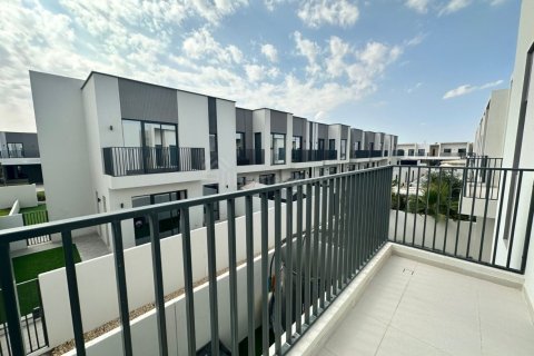 Villa de 4 chambres à EMAAR South, UAE No. 170756
