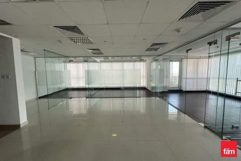 130m² Office in Dubai, UAE No. 160626