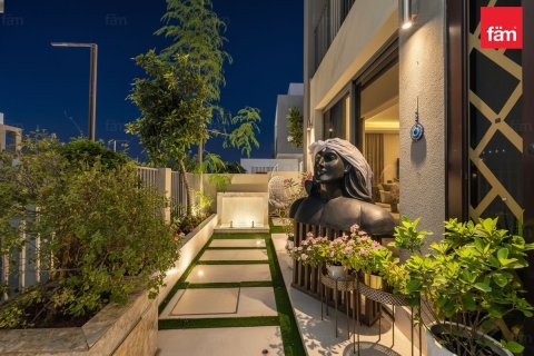 4 bedrooms Villa in Dubai Hills Estate, UAE No. 149506