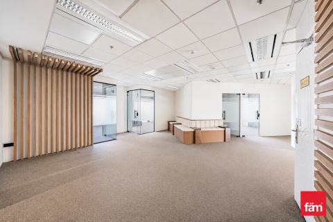210.9m² Office in Sheikh Zayed Road, UAE No. 160623