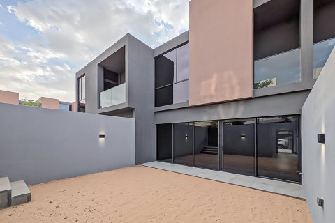 3 bedrooms Townhouse in Tilal City, UAE No. 195049