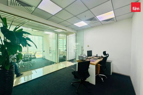 80.5m² Office in Dubai, UAE No. 210723