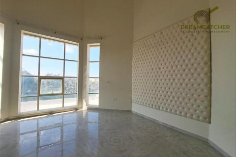 8 bedrooms Villa in Seih Al Ghubb, UAE No. 34189 6
