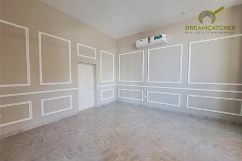 8 bedrooms Villa in Seih Al Ghubb, UAE No. 34189 8