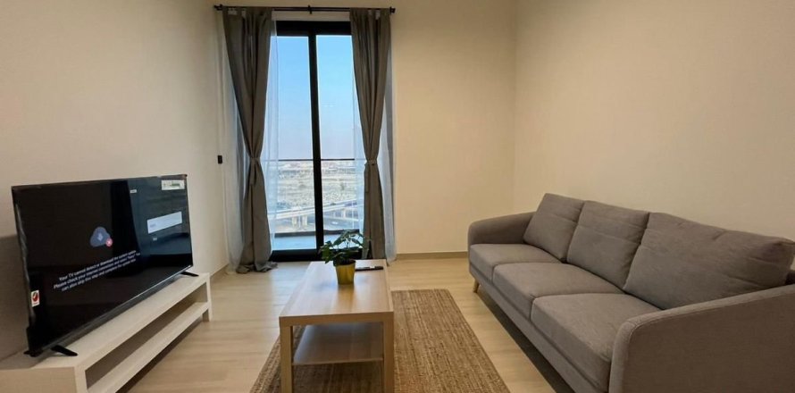 2 bedrooms Apartment in Dubai, UAE No. 165561