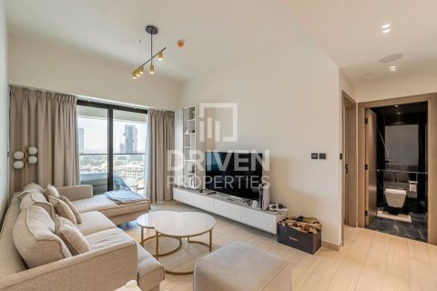 1 bedroom Apartment in District 15, UAE No. 204307
