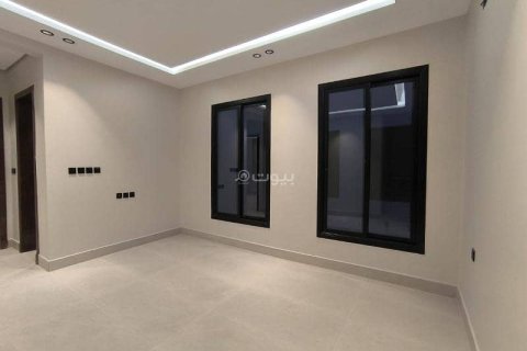 Villa de 5 dormitorios en Riyadh, Saudi Arabia No. 60380 16