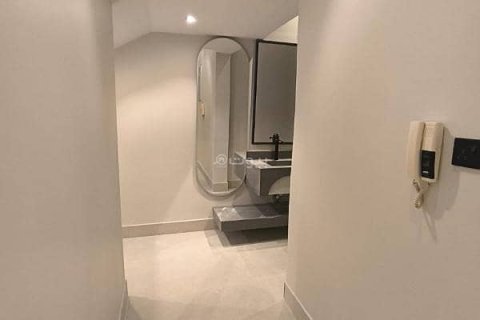 Villa de 5 dormitorios en Riyadh, Saudi Arabia No. 60380 8