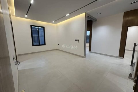 5 bedrooms Apartment in Riyadh, Saudi Arabia No. 60423 10