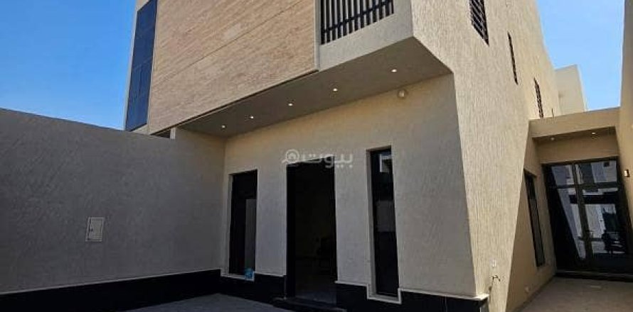 4 bedrooms Apartment in Riyadh, Saudi Arabia No. 60422