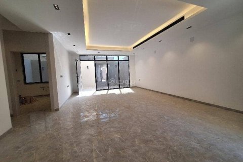 Villa de 5 chambres à Riyadh, Saudi Arabia No. 67519 8