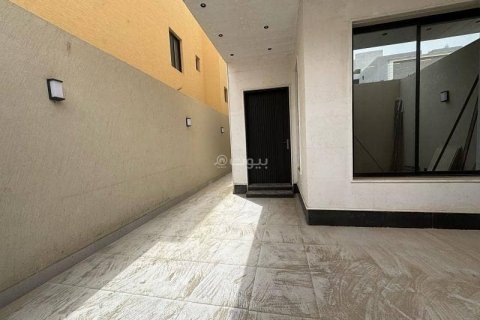 Apartment de 3 dormitorios en Riyadh, Saudi Arabia No. 67517 3