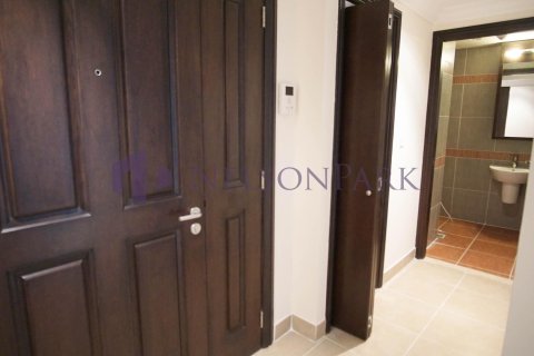 1 bedroom Apartment in Doha, Qatar No. 60943 5