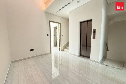 4 bedrooms Townhouse in Dubai, UAE No. 173238