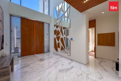 5 bedrooms Villa in Dubai, UAE No. 160823