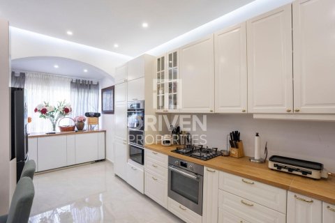 2 bedrooms Apartment in Dubai Land, UAE No. 192293 3