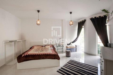2 bedrooms Apartment in Dubai Land, UAE No. 192293 11
