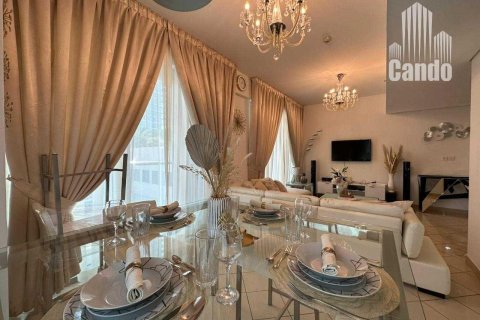 Apartment de 1 dormitorio en Golf Towers, UAE No. 88189