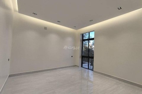 3 bedrooms Apartment in Riyadh, Saudi Arabia No. 62575 4