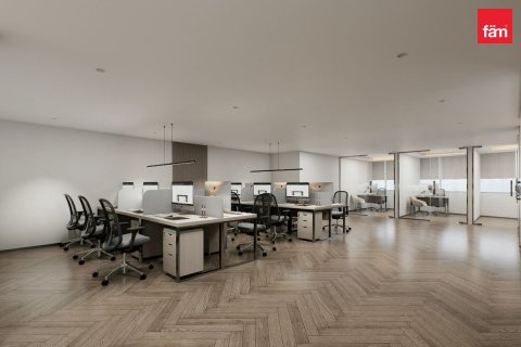 135.4m² Office in Dubai, UAE No. 187357