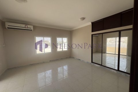 Villa de 5 dormitorios en Doha, Qatar No. 60931 16