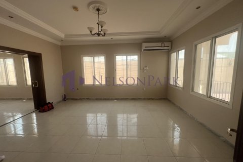 Villa de 5 dormitorios en Doha, Qatar No. 60931 9