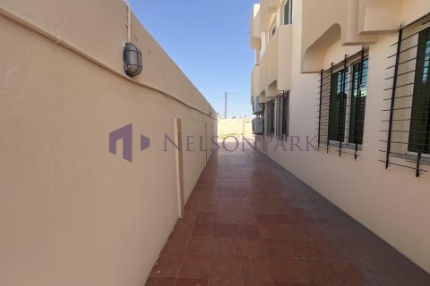 Villa de 5 dormitorios en Doha, Qatar No. 60931 21